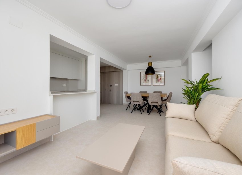 Resale - Apartment - Torrevieja - La Mata