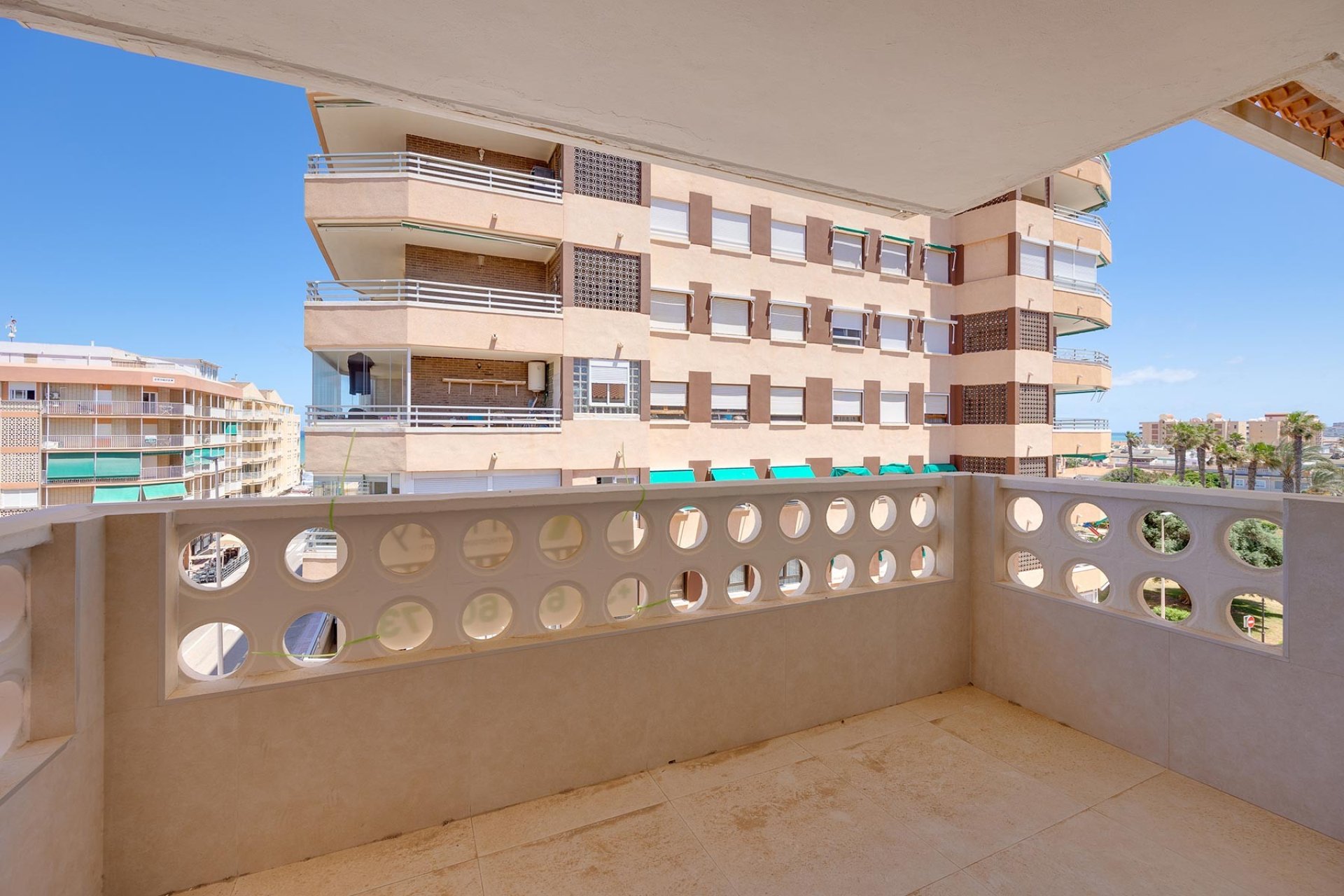 Resale - Apartment - Torrevieja - La Mata