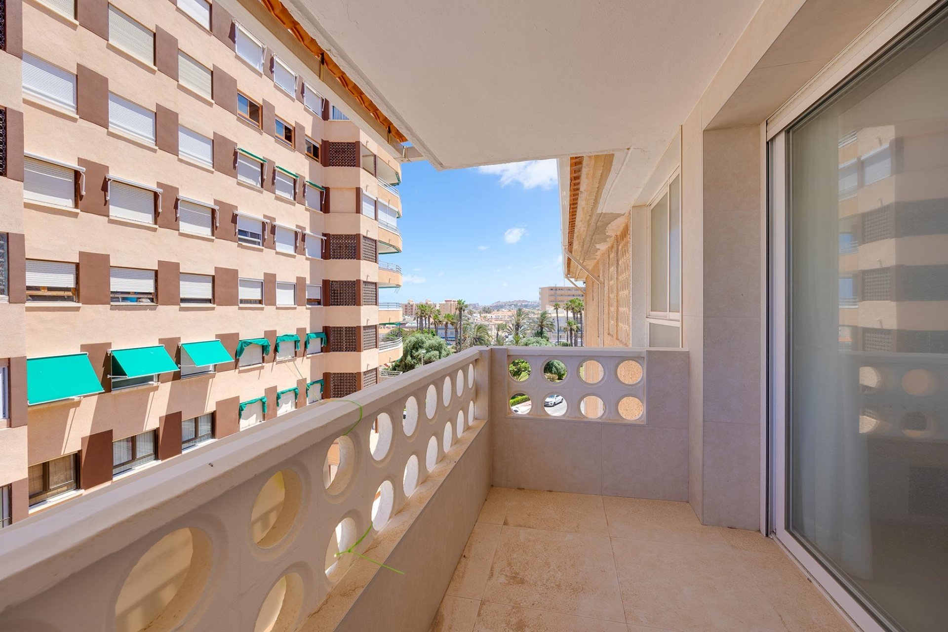 Resale - Apartment - Torrevieja - La Mata