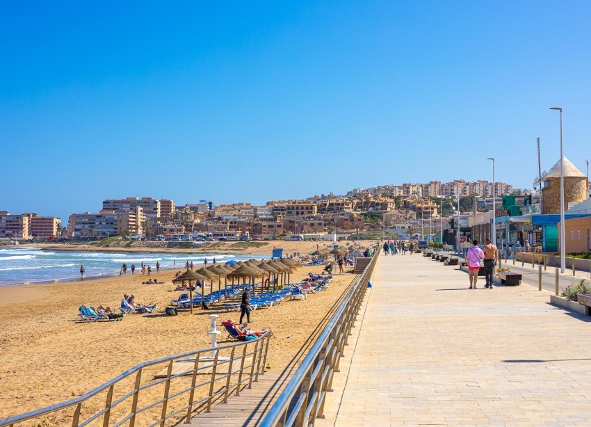 Resale - Apartment - Torrevieja - La Mata