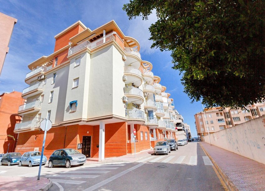 Resale - Apartment - Torrevieja - La Mata