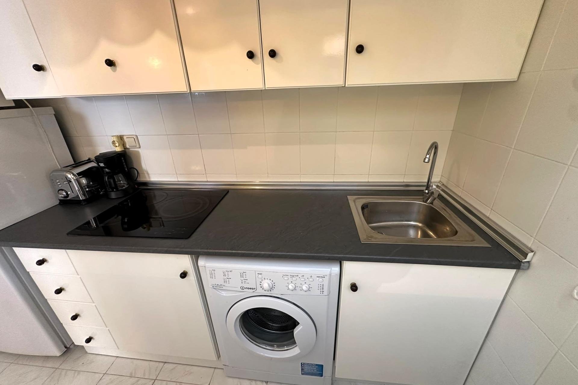 Resale - Apartment - Torrevieja - La Mata