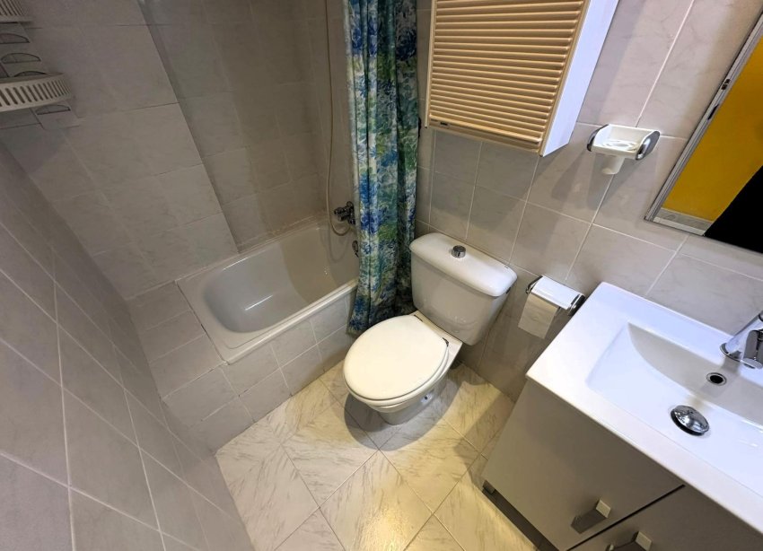 Resale - Apartment - Torrevieja - La Mata