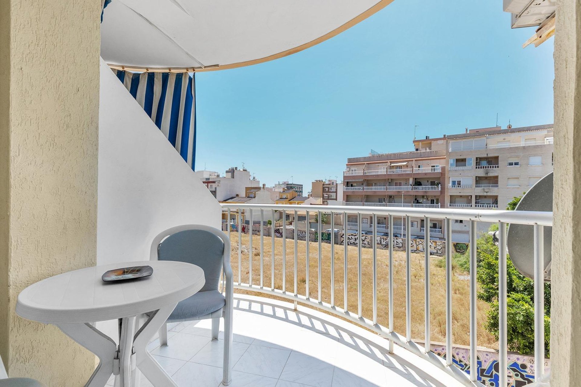 Resale - Apartment - Torrevieja - La Mata