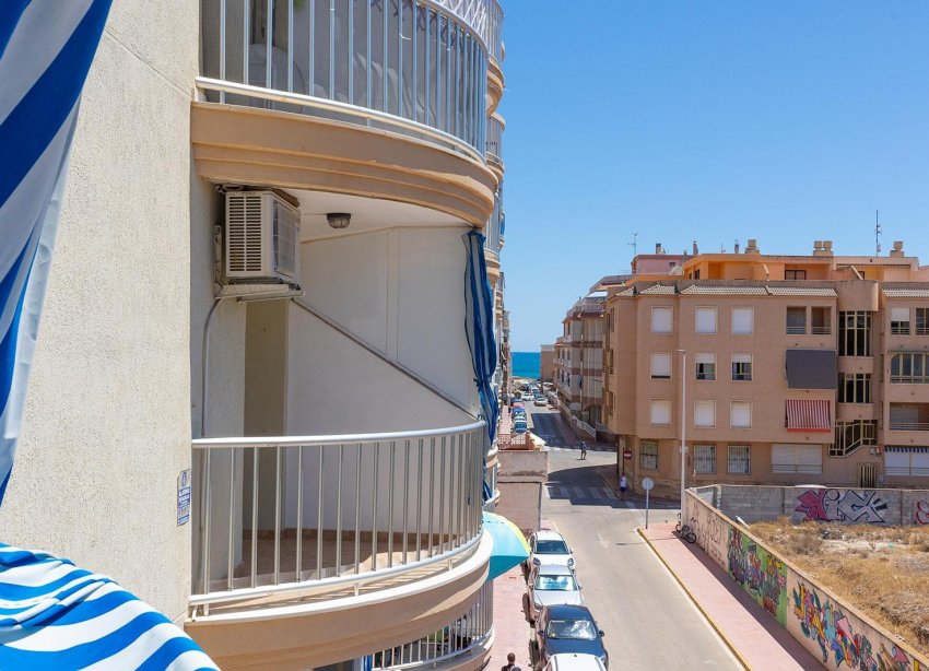 Resale - Apartment - Torrevieja - La Mata