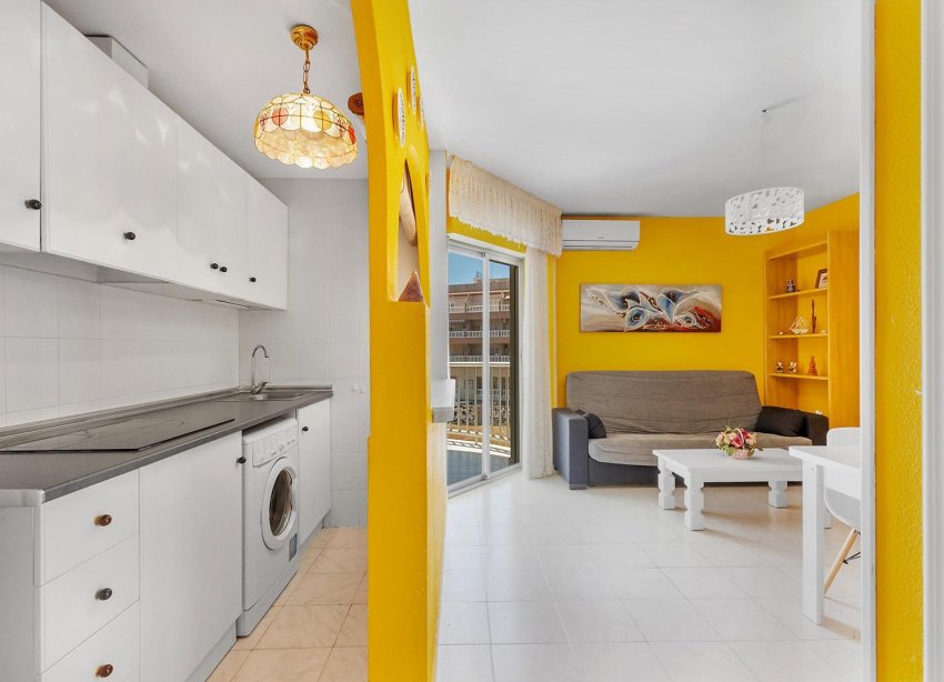 Resale - Apartment - Torrevieja - La Mata