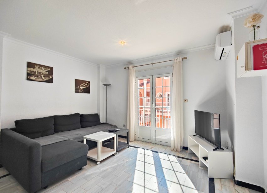 Resale - Apartment - Torrevieja - La Mata