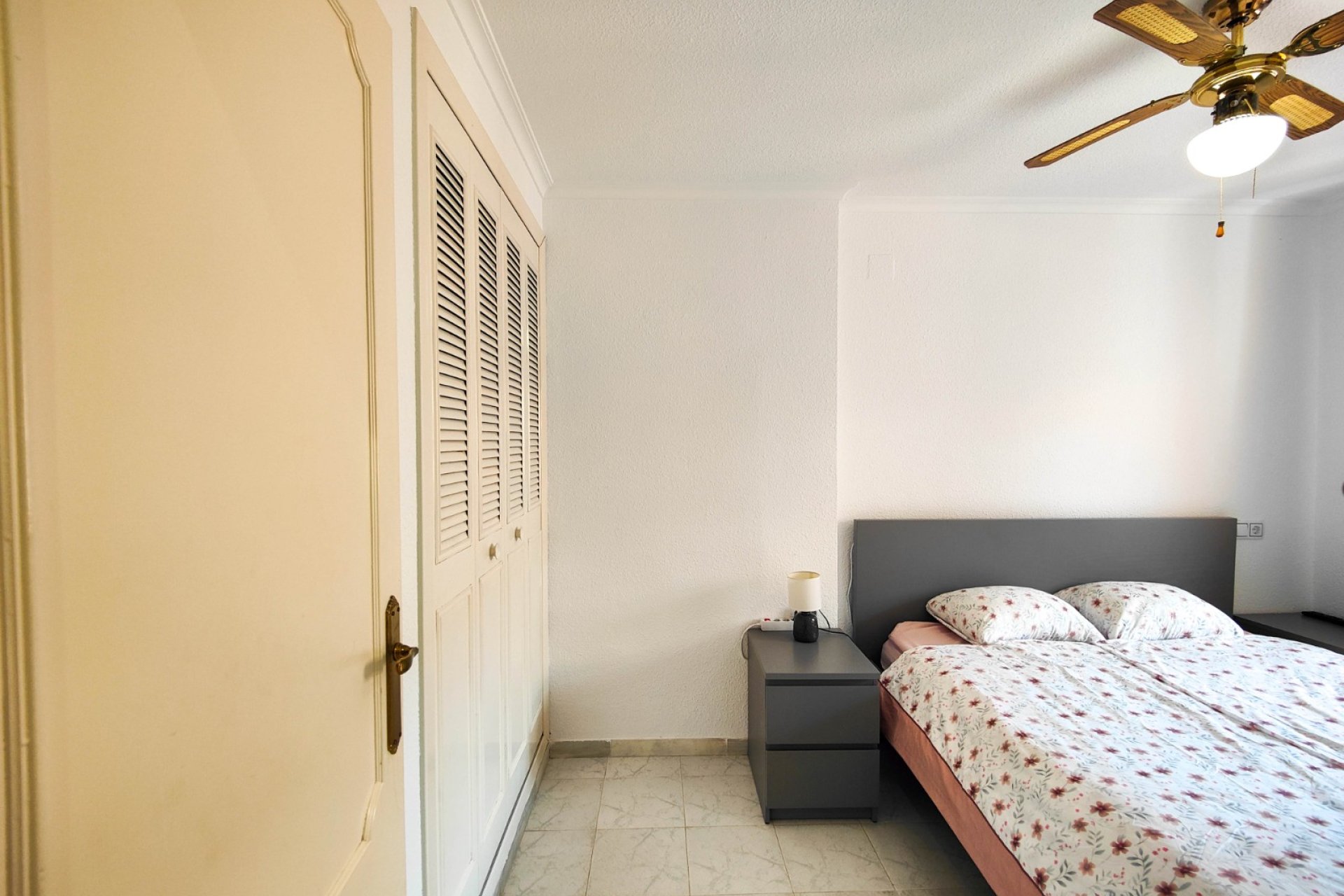 Resale - Apartment - Torrevieja - La Mata