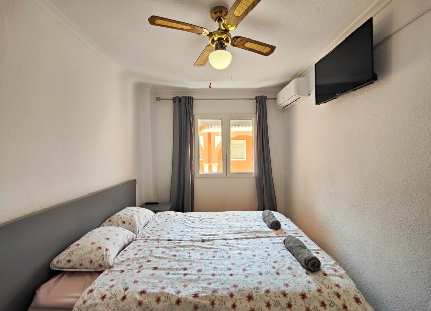 Resale - Apartment - Torrevieja - La Mata