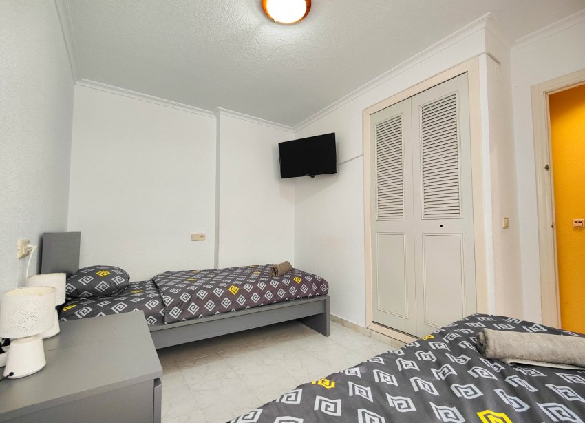 Resale - Apartment - Torrevieja - La Mata
