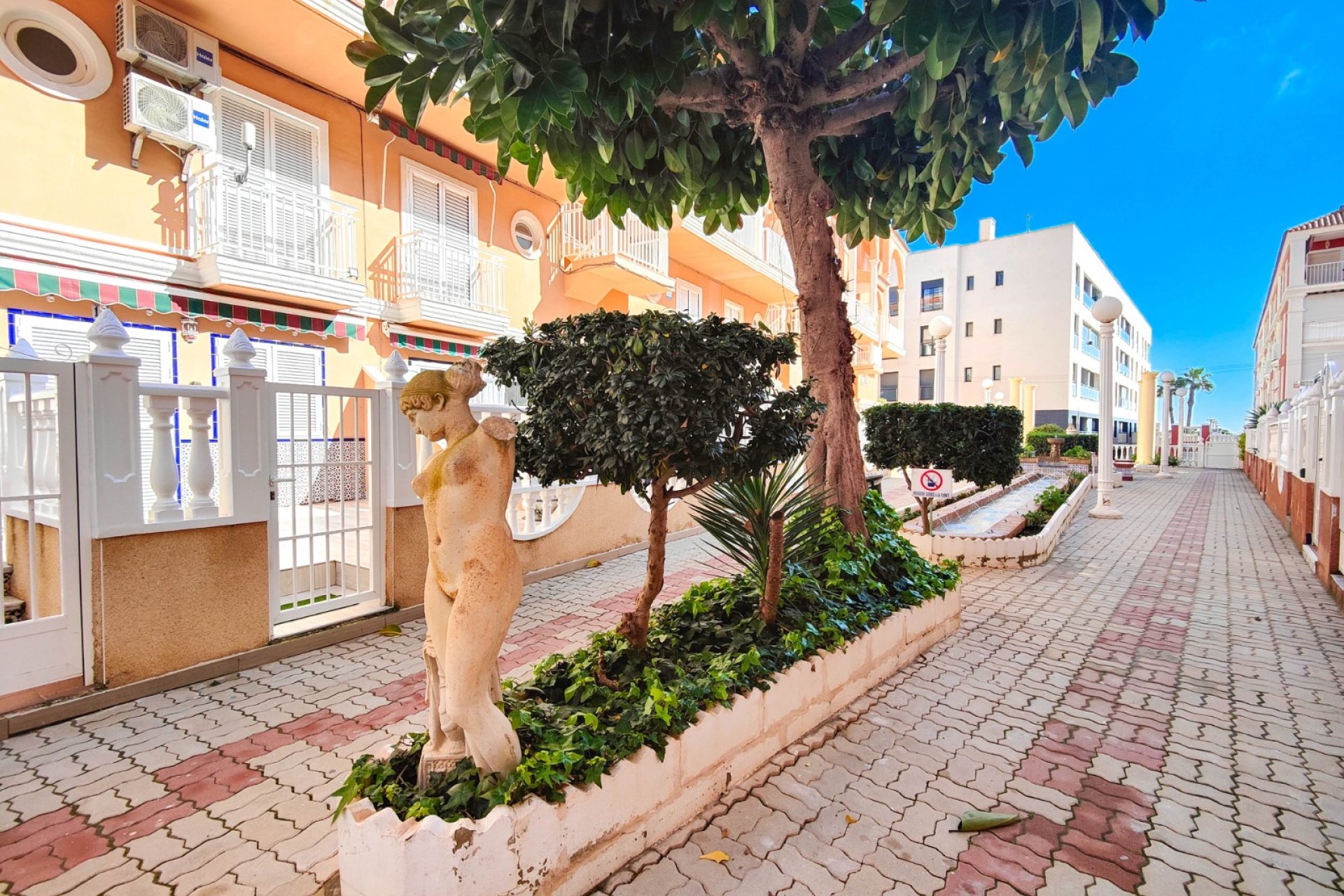 Resale - Apartment - Torrevieja - La Mata