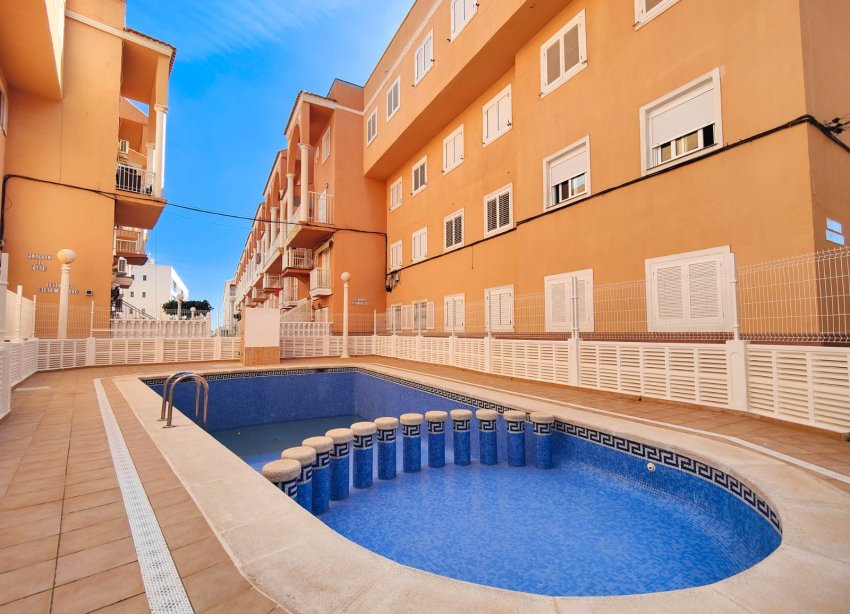 Resale - Apartment - Torrevieja - La Mata