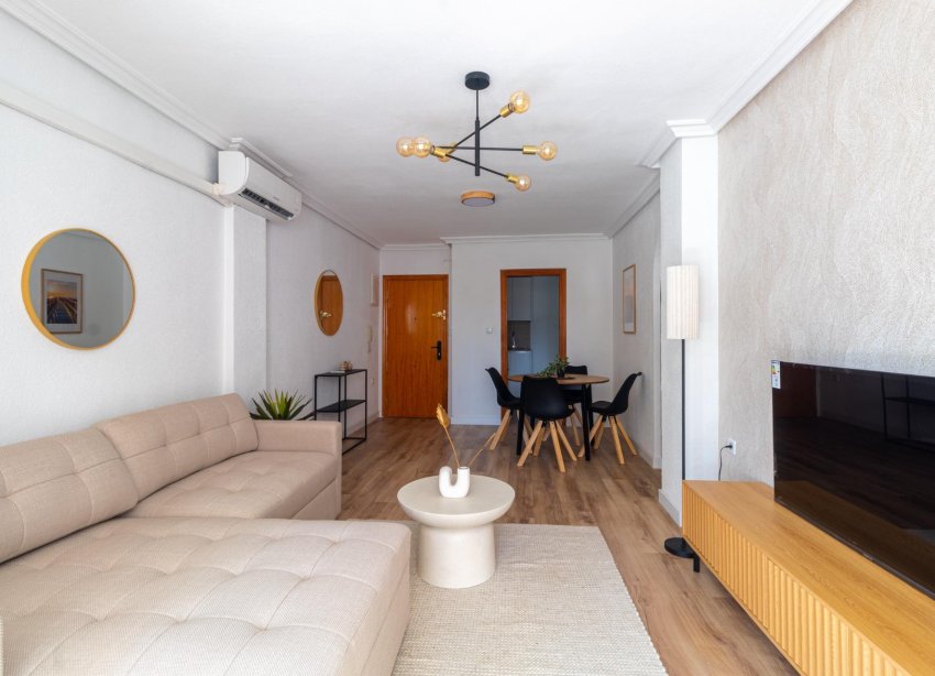 Resale - Apartment - Torrevieja - La Mata