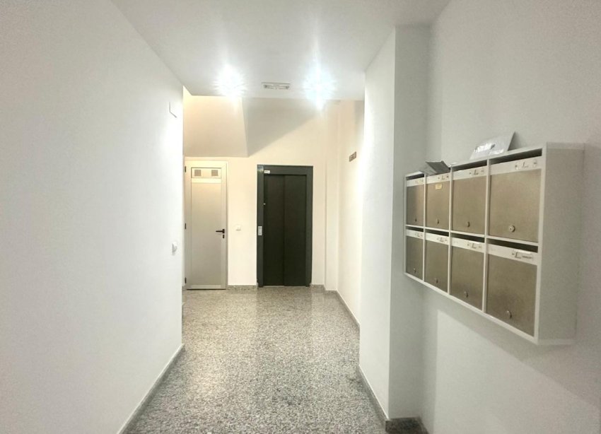Resale - Apartment - Torrevieja - La Mata