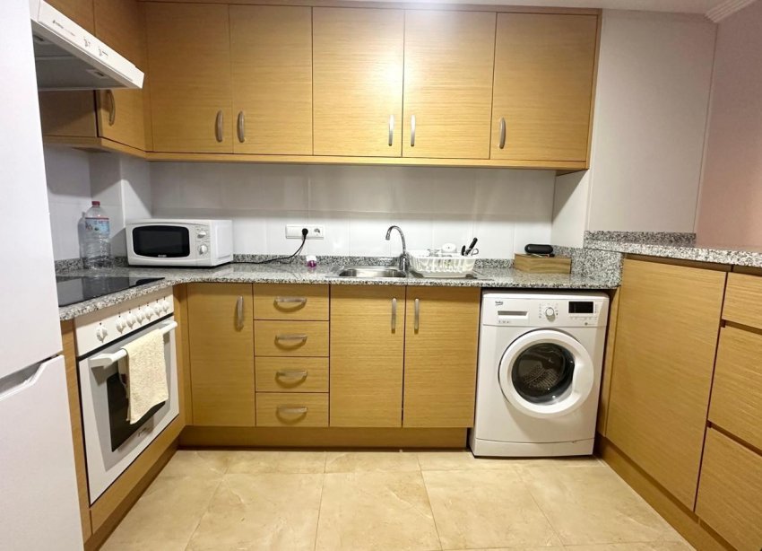 Resale - Apartment - Torrevieja - La Mata