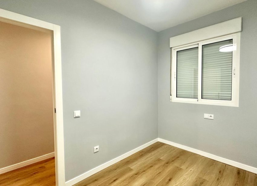 Resale - Apartment - Torrevieja - La Mata