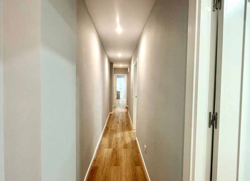 Resale - Apartment - Torrevieja - La Mata