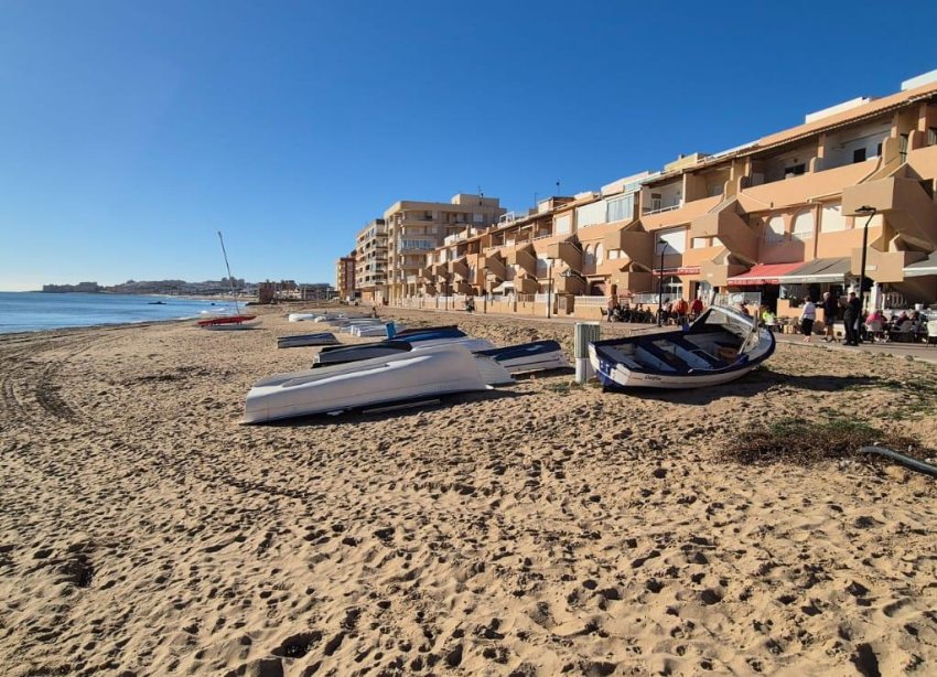 Resale - Apartment - Torrevieja - La Siesta - El Salado - Torreta