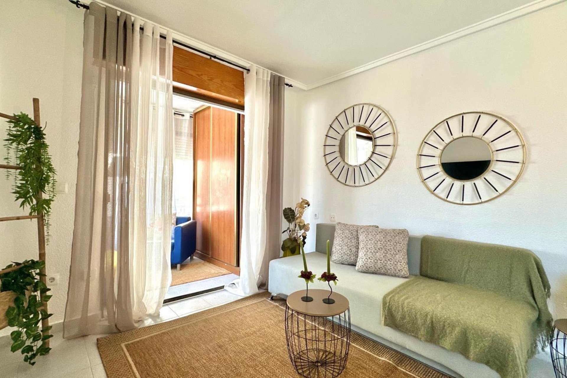 Resale - Apartment - Torrevieja - La Siesta - El Salado - Torreta