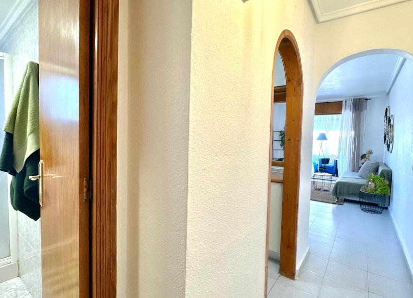 Resale - Apartment - Torrevieja - La Siesta - El Salado - Torreta