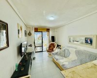 Resale - Apartment - Torrevieja - La Siesta