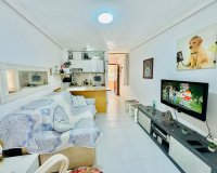 Resale - Apartment - Torrevieja - La Siesta