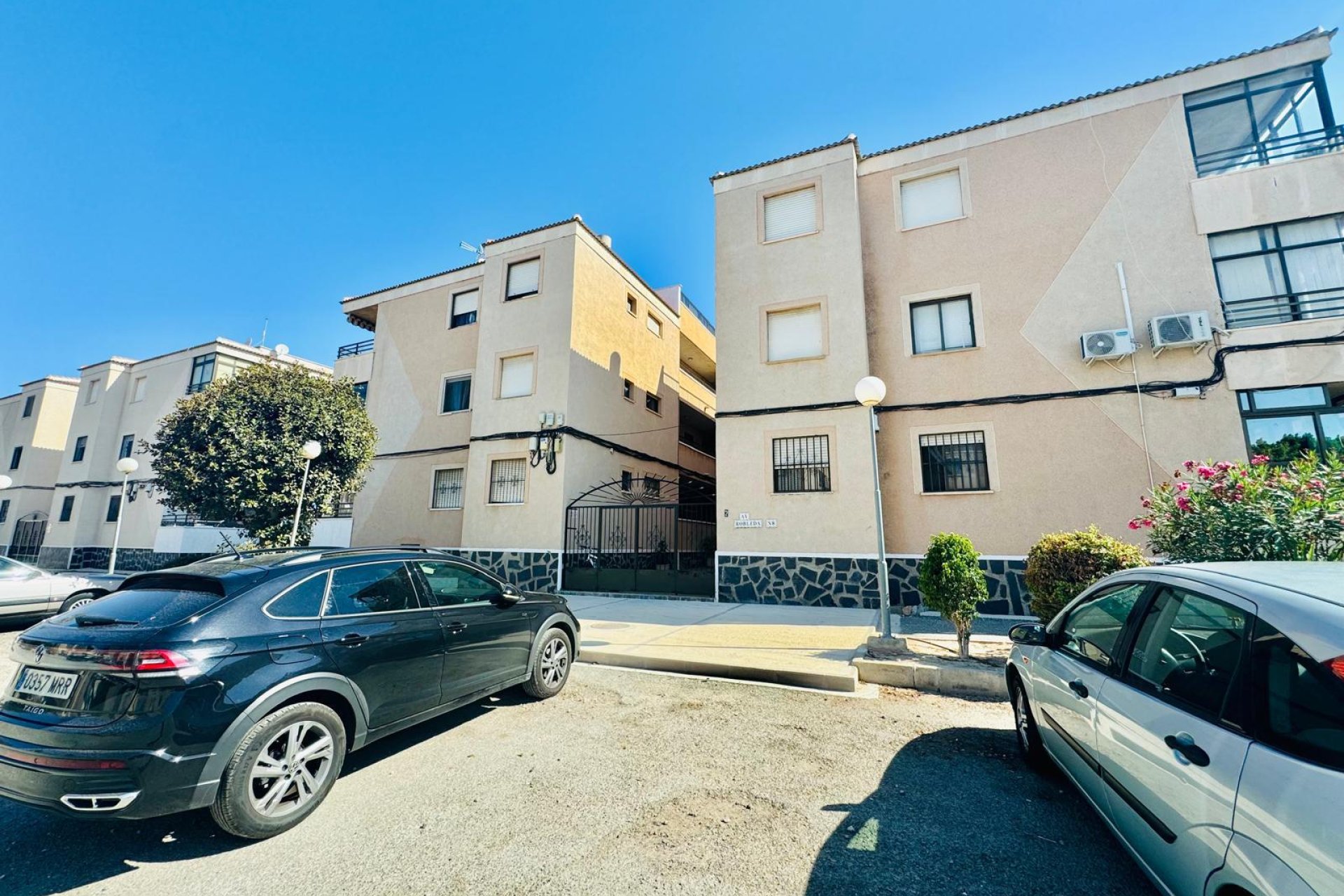 Resale - Apartment - Torrevieja - La Siesta