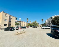 Resale - Apartment - Torrevieja - La Siesta