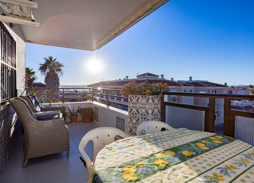 Resale - Apartment - Torrevieja - La Siesta