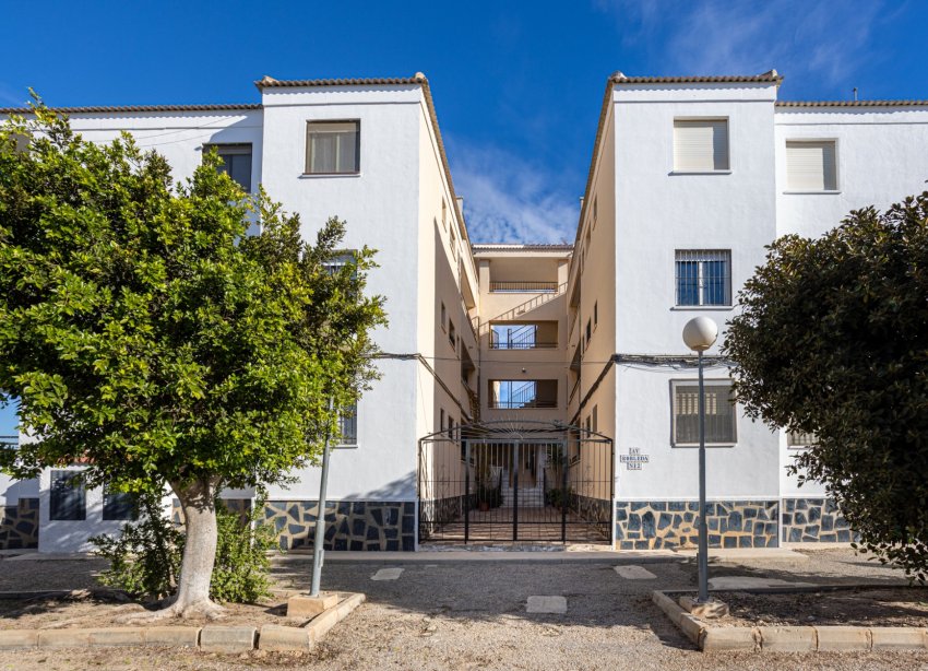 Resale - Apartment - Torrevieja - La Siesta