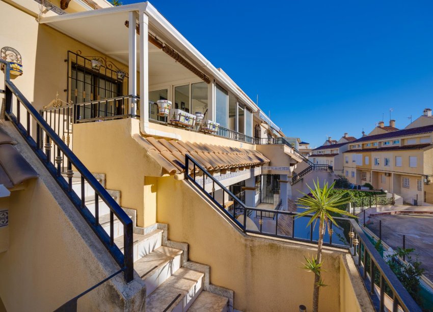 Resale - Apartment - Torrevieja - La Veleta