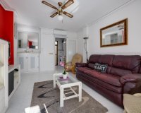 Resale - Apartment - Torrevieja - La Veleta