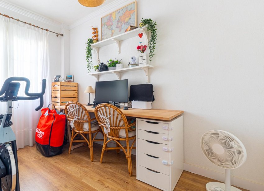 Resale - Apartment - Torrevieja - La veleta