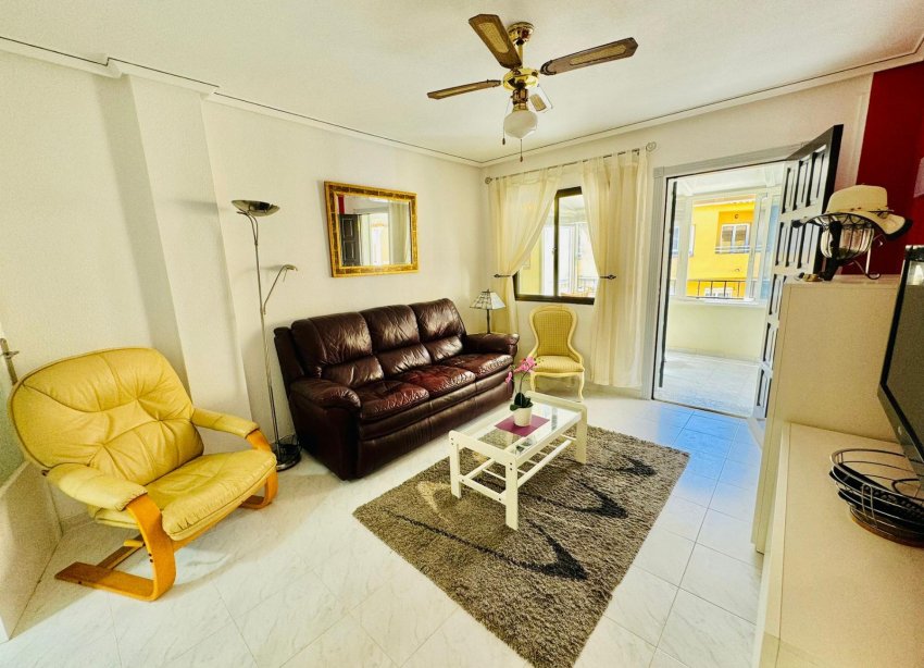 Resale - Apartment - Torrevieja - La Veleta