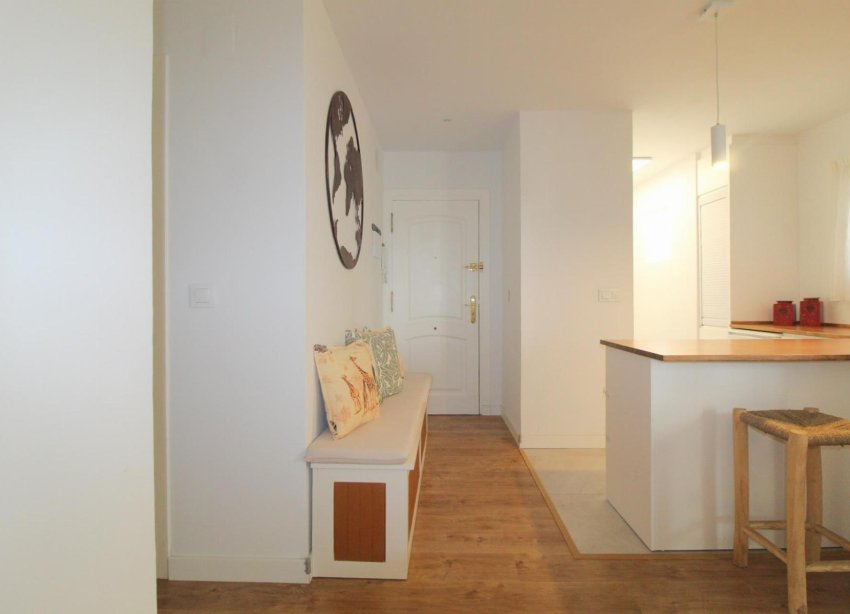 Resale - Apartment - Torrevieja - La Veleta