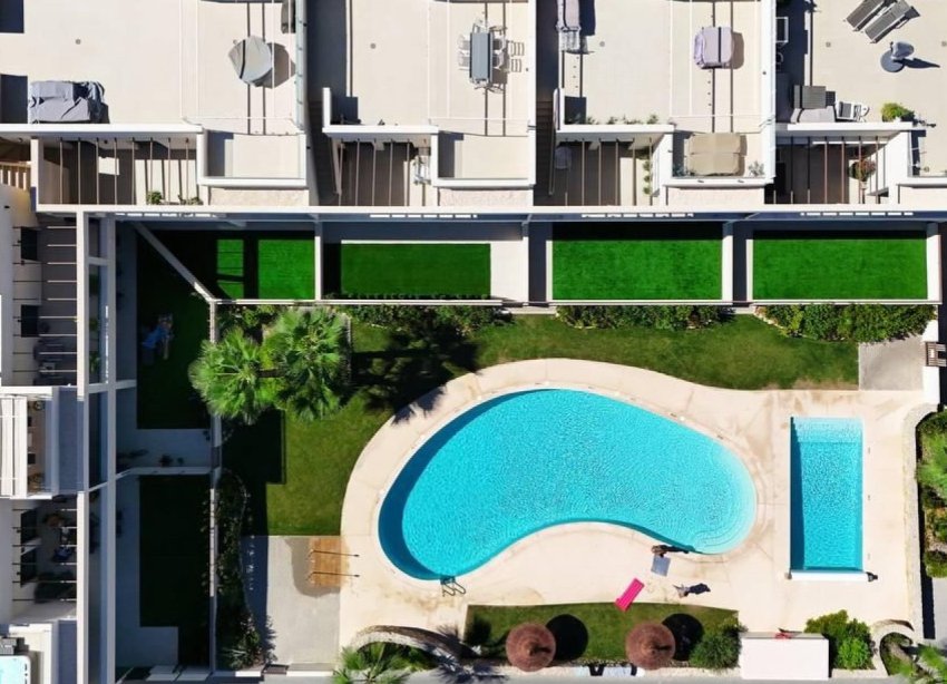 Resale - Apartment - Torrevieja - La Veleta