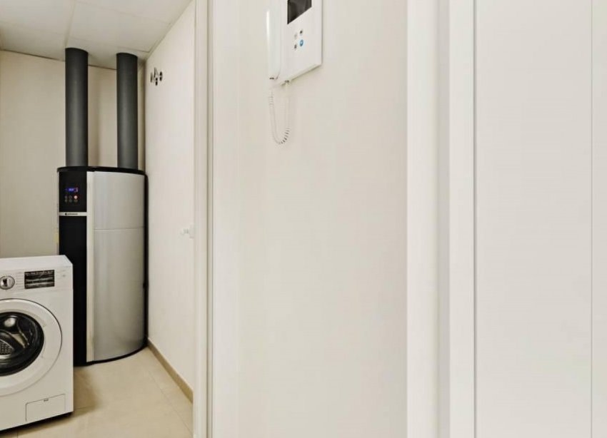 Resale - Apartment - Torrevieja - La Veleta