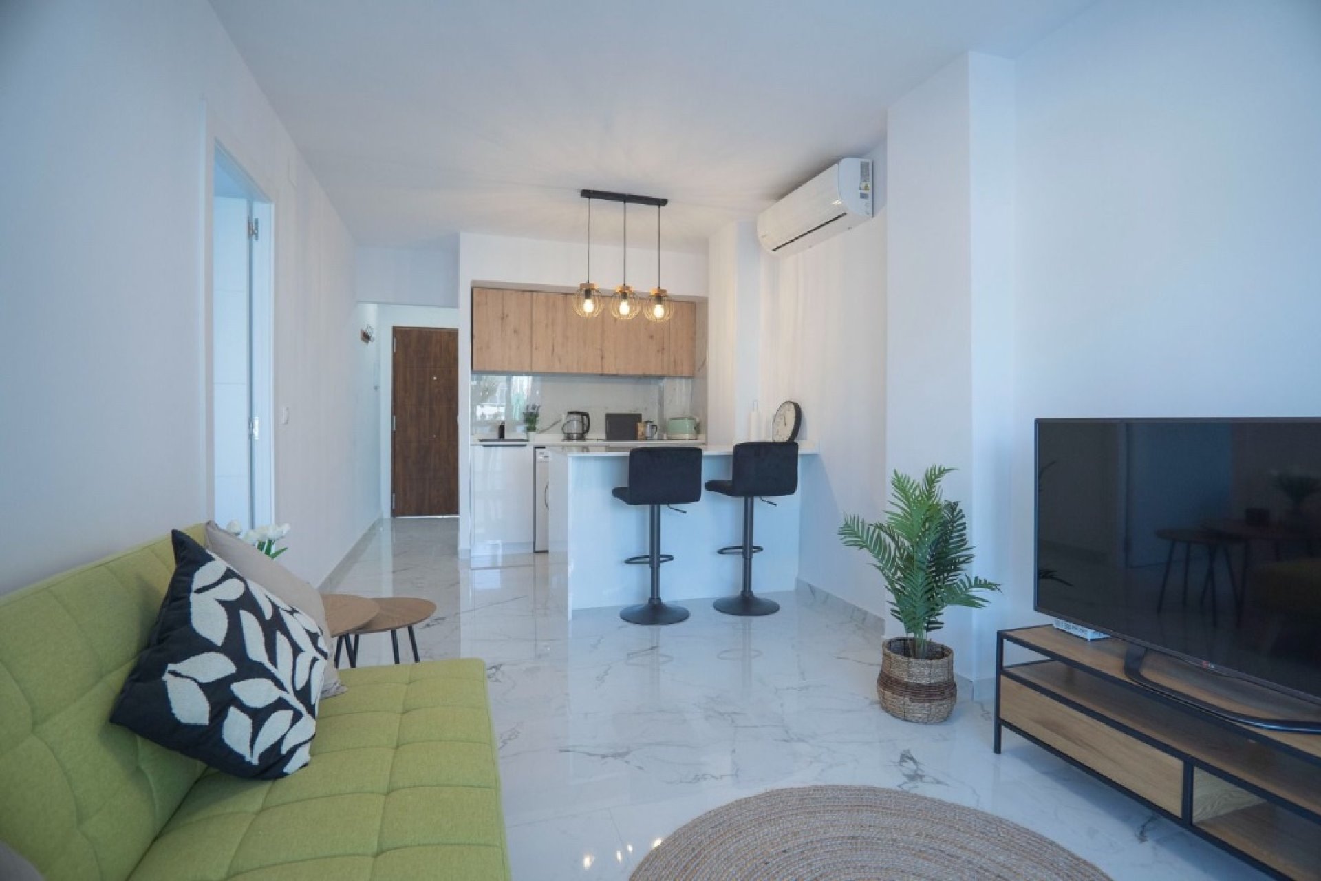 Resale - Apartment - Torrevieja - La Veleta