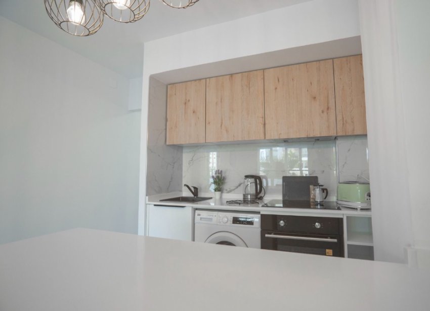 Resale - Apartment - Torrevieja - La Veleta