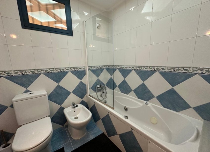 Resale - Apartment - Torrevieja - La Veleta