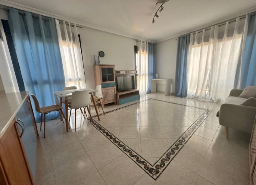 Resale - Apartment - Torrevieja - La Veleta