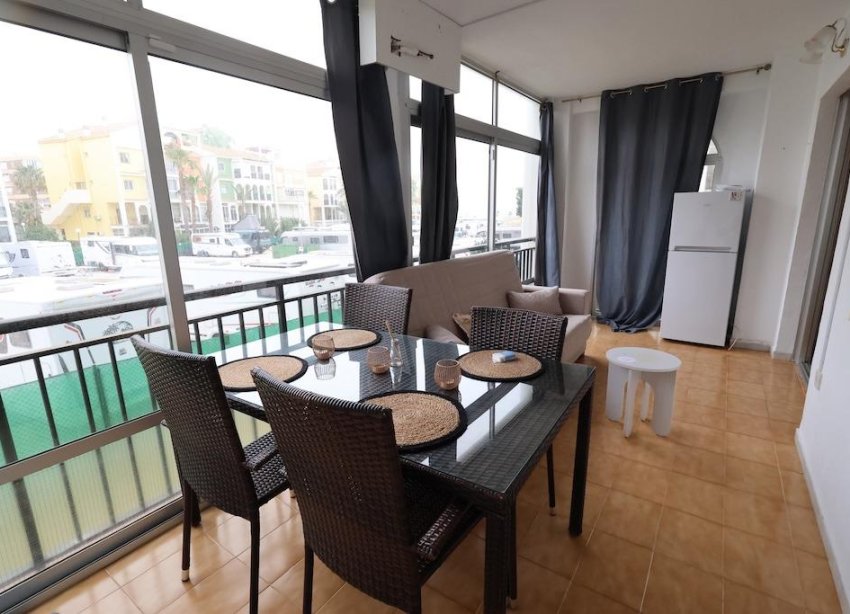 Resale - Apartment - Torrevieja - La Veleta