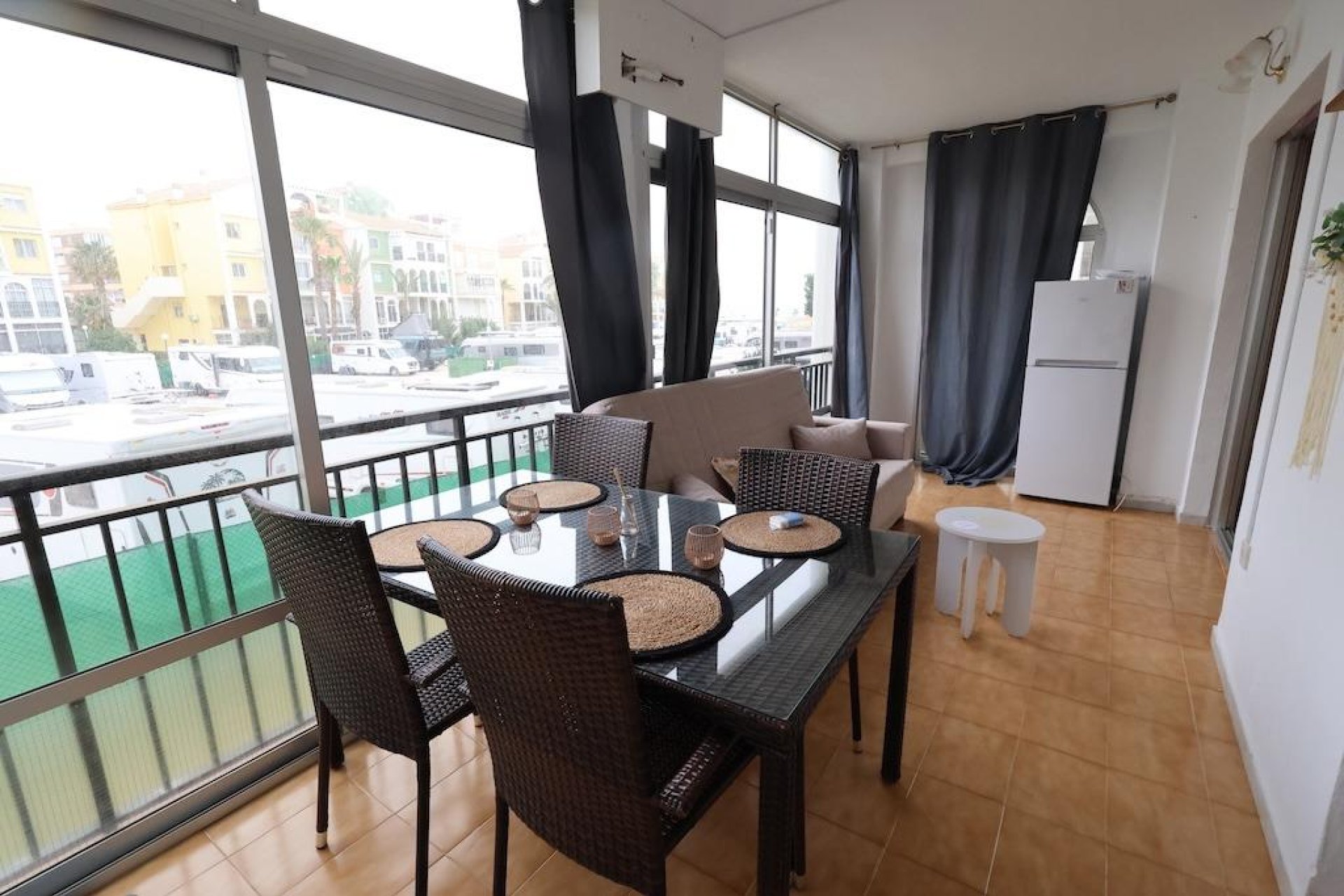 Resale - Apartment - Torrevieja - La Veleta