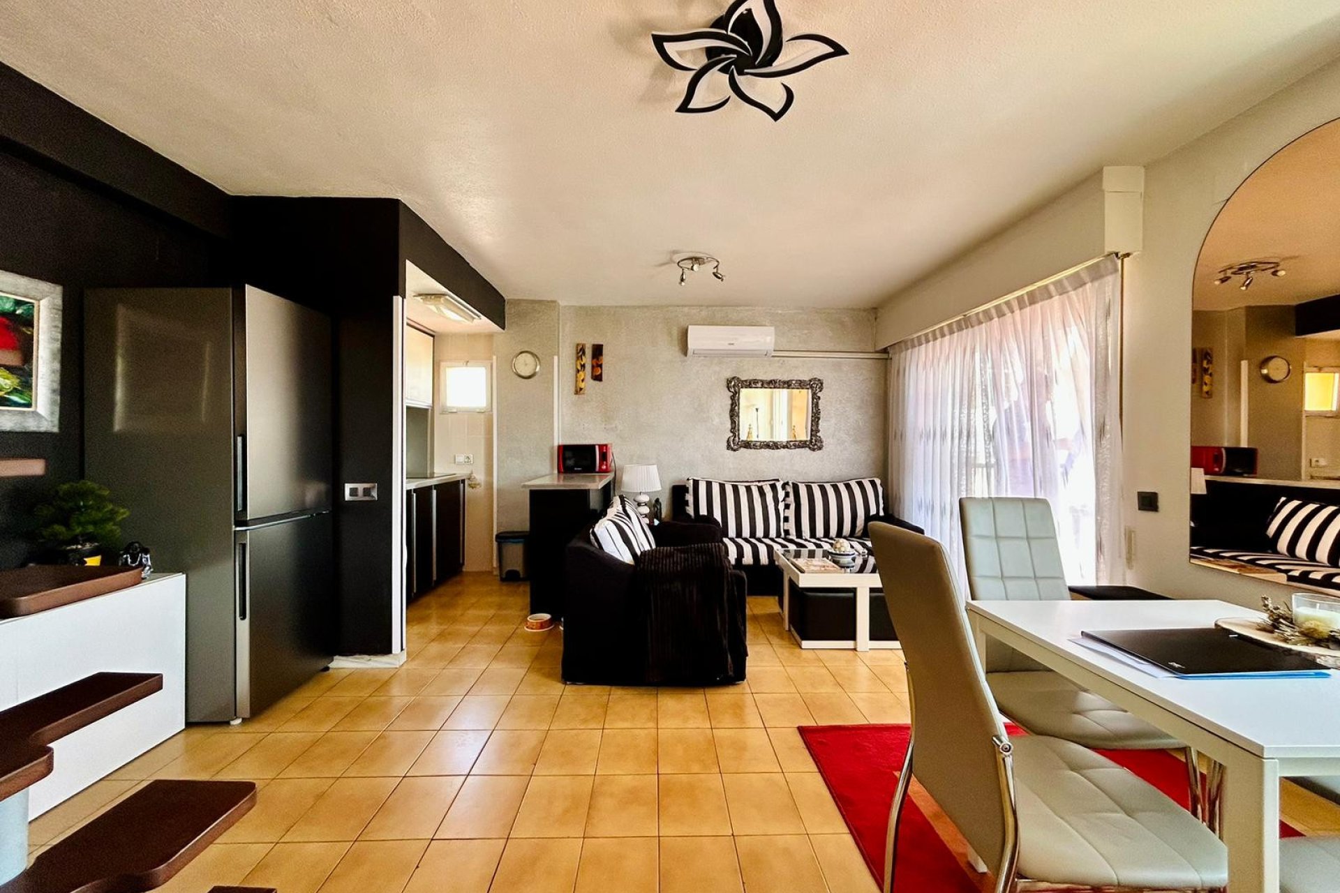 Resale - Apartment - Torrevieja - La Veleta