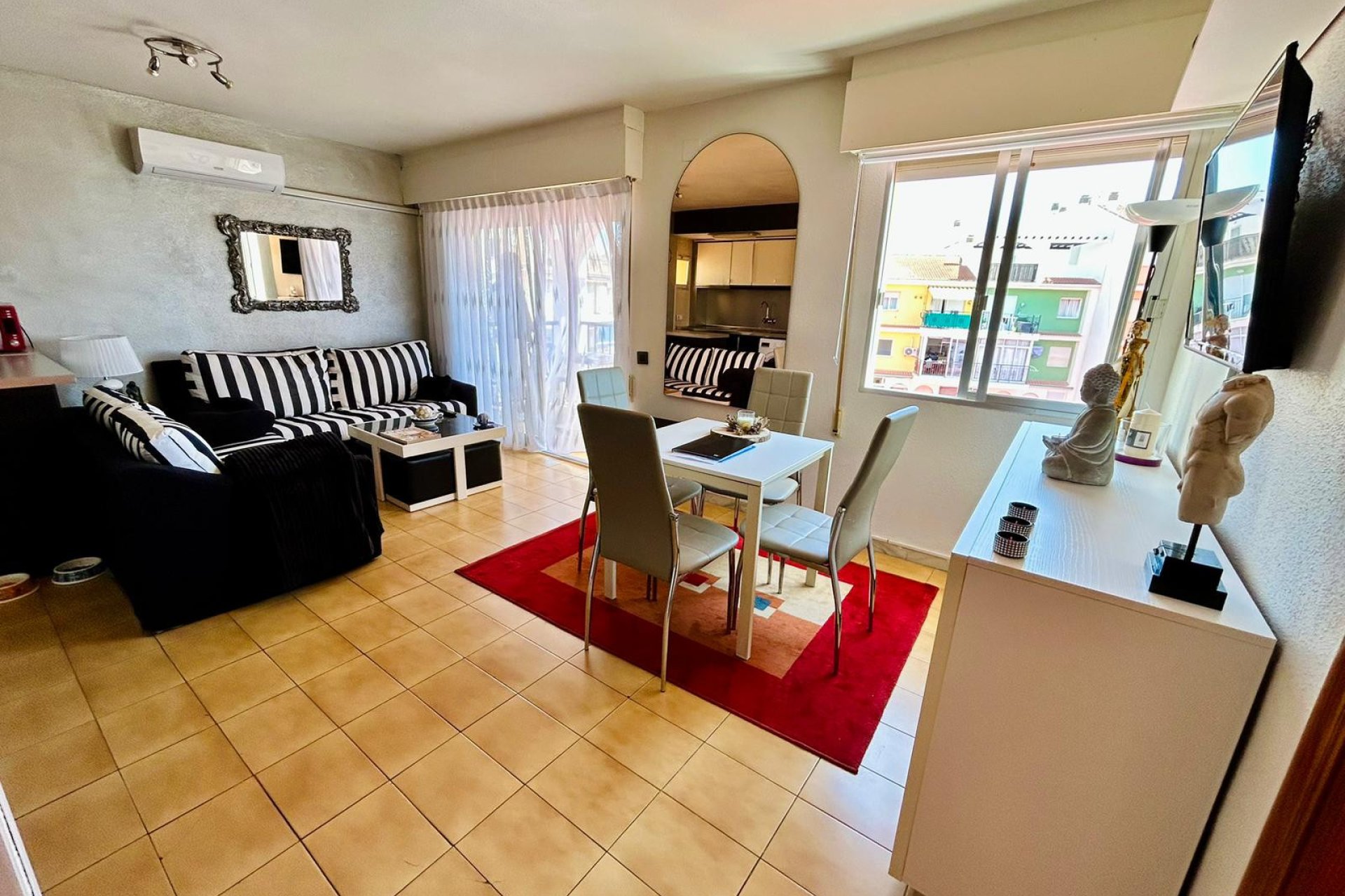 Resale - Apartment - Torrevieja - La Veleta