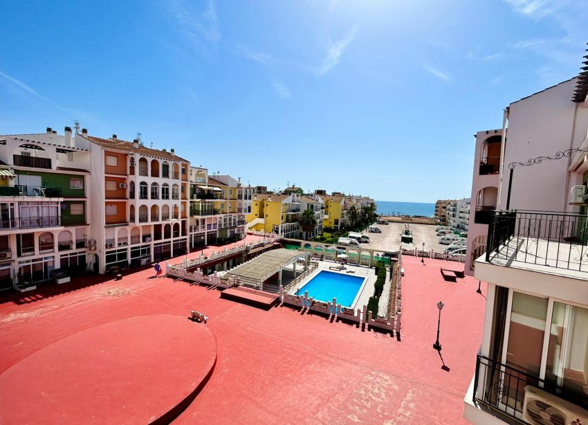 Resale - Apartment - Torrevieja - La Veleta