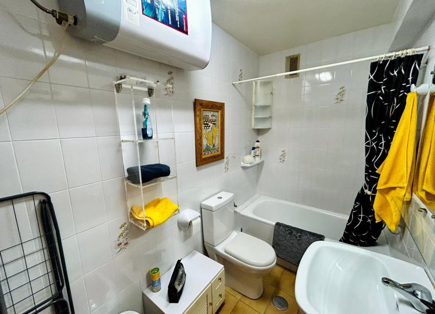 Resale - Apartment - Torrevieja - La Veleta