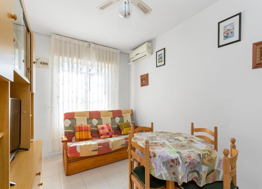 Resale - Apartment - Torrevieja - Lago jardin