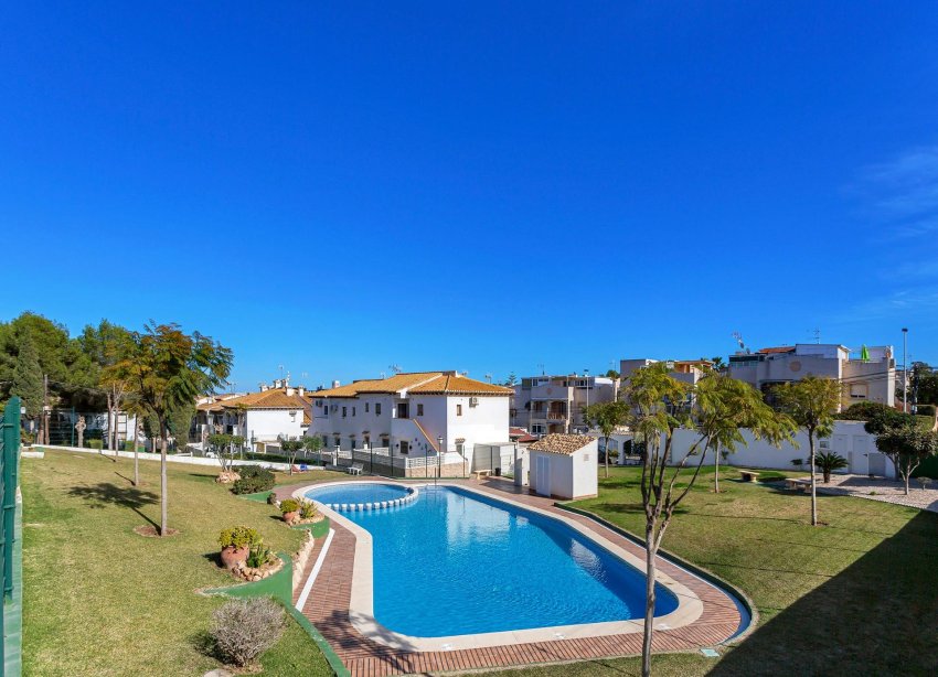 Resale - Apartment - Torrevieja - Lago jardin