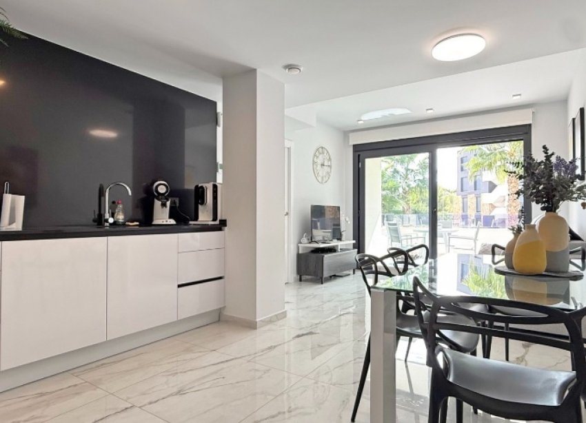 Resale - Apartment - Torrevieja - Los Altos